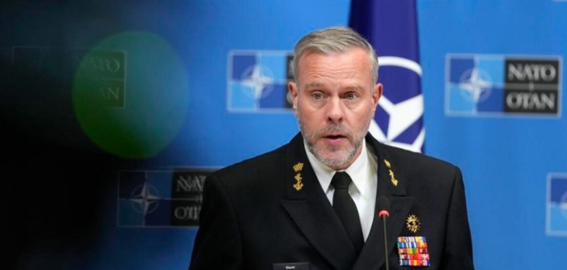 Njerëzit duhet të përgatiten për luftë gjithëpërfshirëse me Rusinë, thotë zyrtari lartë i NATO-s