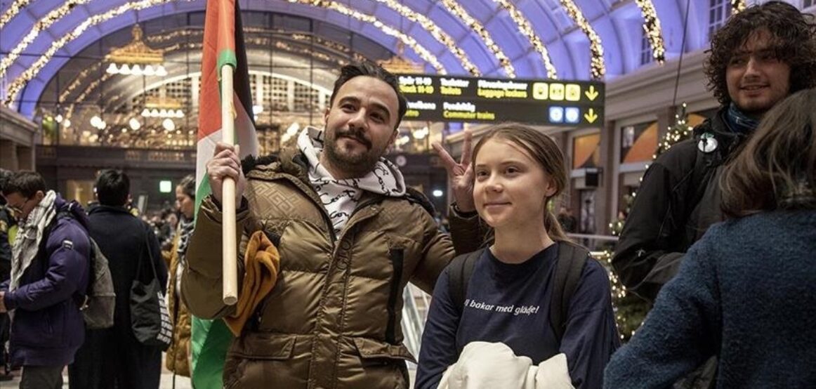 Aktivistja suedeze, Greta Thunberg, bën thirrje “të mos qëndrohet në heshtje ndaj gjenocidit në Palestinë”
