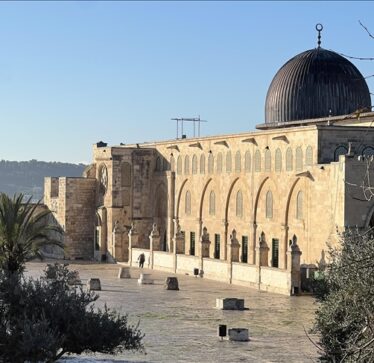 Për 13 javë rresht Izraeli ndalon faljen e namazit të xhumasë në Al-Aksa
