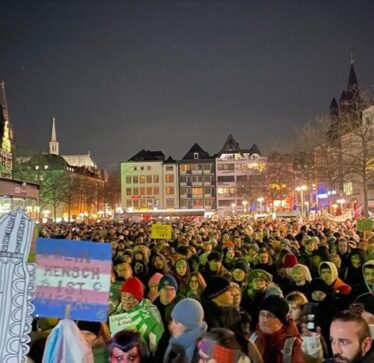 Gjermani, mijëra persona në Köln protestuan kundër ekstremit të djathtë
