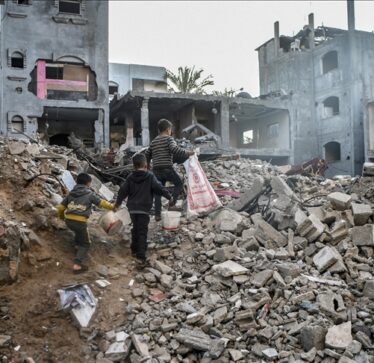 Rritet në 24.927 numri i palestinezëve të vrarë nga sulmet izraelite në Gaza