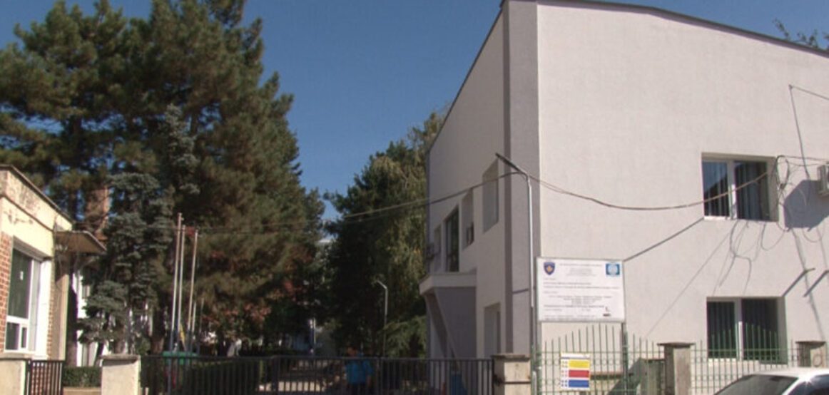 Të moshuarit kthehen në Shtëpinë e të Moshuarve që u përfshi nga zjarri në Prishtinë