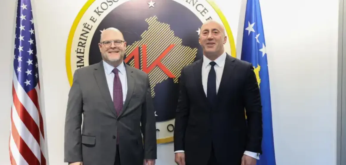 Haradinaj në takimin me Hovenier: Të ndodh me hapa të përshpejtuar anëtarësimi i Kosovës në NATO