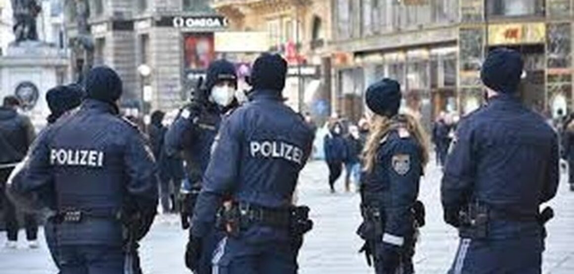 Tronditet Vjena, 3 gra gjenden të masakruara me thikë në një shtëpi publike, arrestohet autori