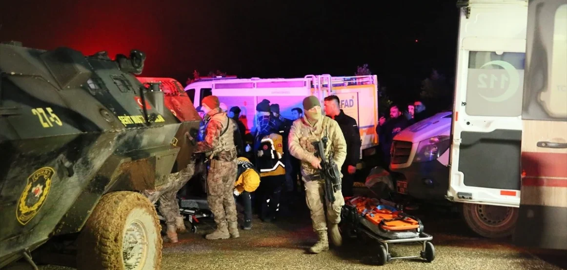 Rrëzohet helikopteri i policisë në Turqi, raportohet për viktima