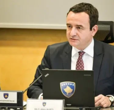 Takimi i Kurtit me ambasadorët, diskutohet për rregulloren e BQK-së