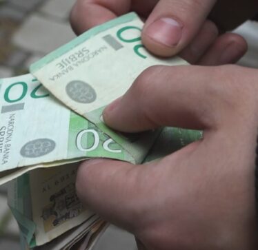 Çështja e dinarit, avokatë serbë ankohen në Gjykatën Kushtetuese