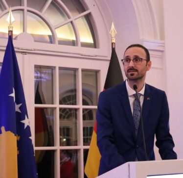 Ajeti: Vizat hap drejt rrugëtimit të pakthyeshëm në Bashkimin Evropian