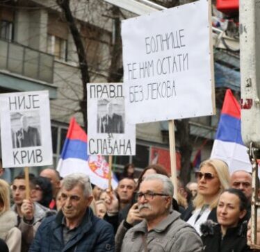 Policia: Protesta në Mitrovicën e Veriut ishte paqësore, morën pjesë rreth 1.800 persona