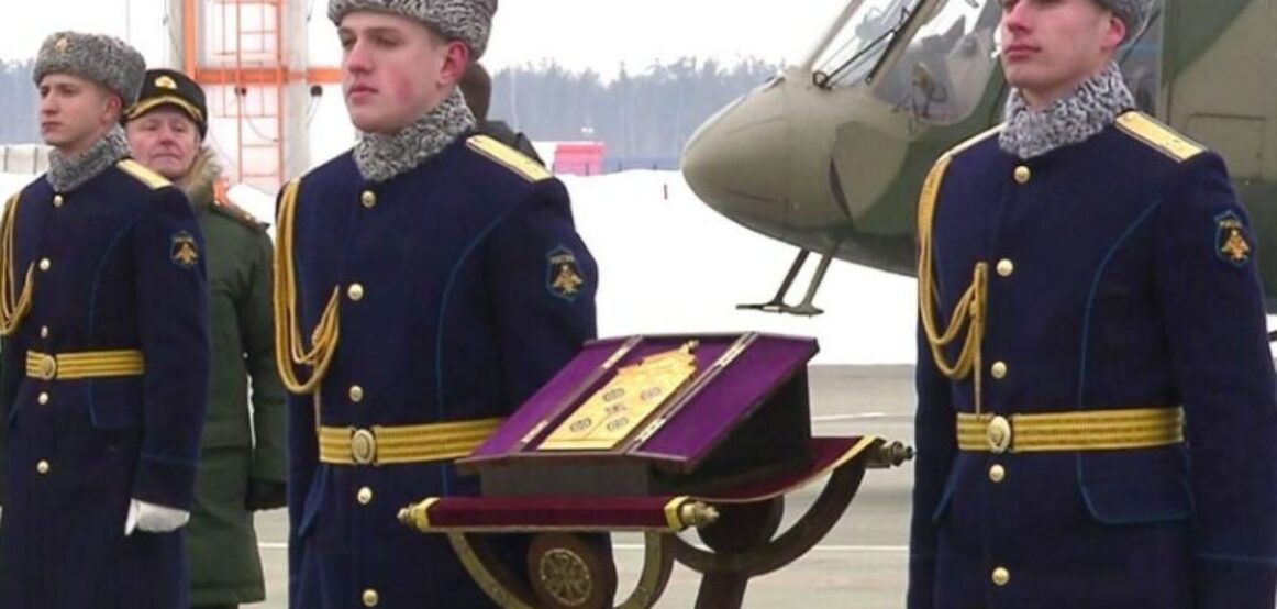 Putin viziton komandën e Forcave Ajrore pasi humbi 7 aeroplan brenda javës në Ukrainë