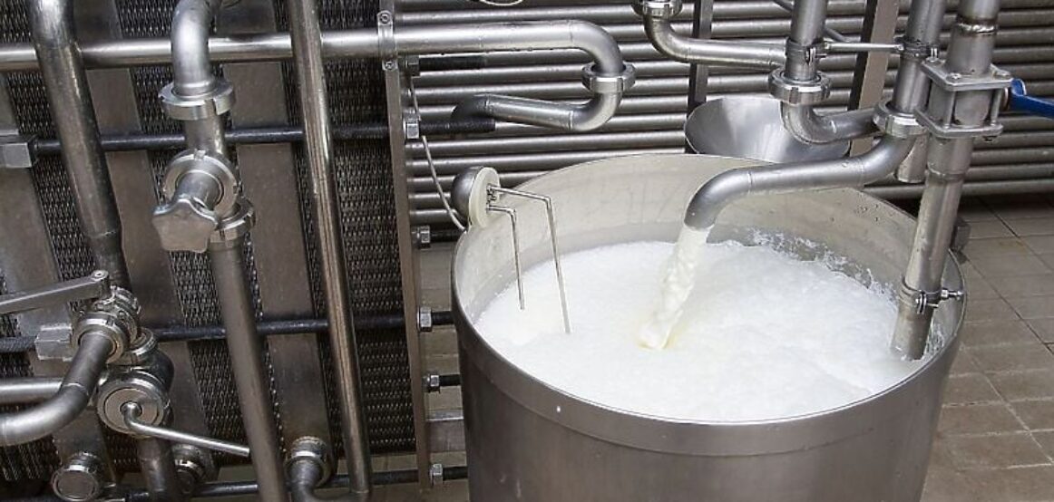 Austri: Një qumështore e drejtuar nga një serb prodhonte kajmak ​​që vrau pesë persona