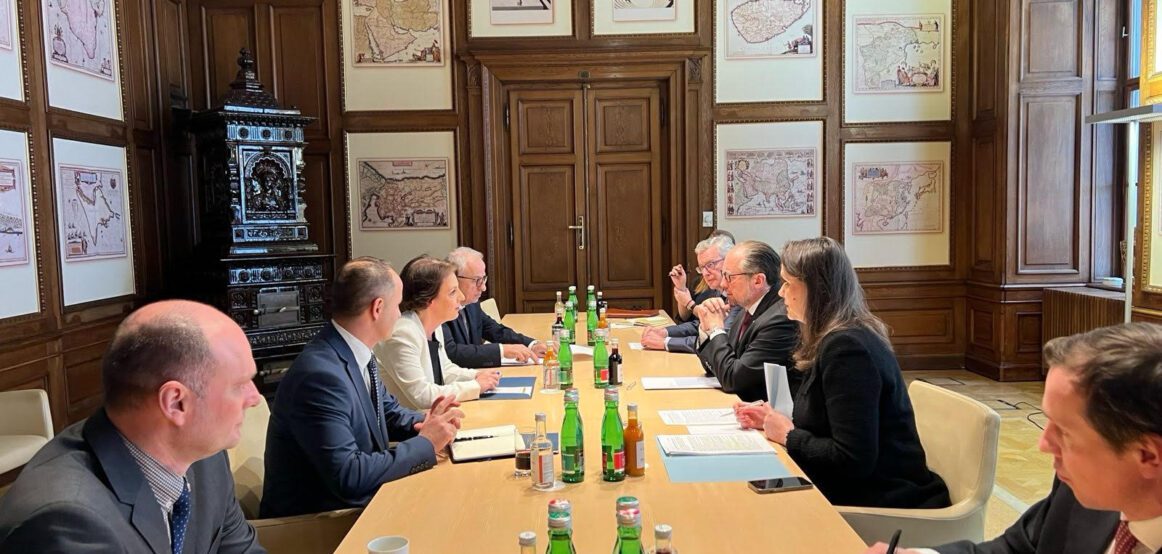 Gërvalla pritet në takim nga homologu austriak, Alexander Schallenberg