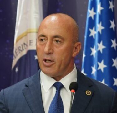 “Kosova si anija Titanik, SHBA si shkëmb i madh”, Haradinaj: Kryeminstri Kurti me vetëdije po do t’i përplas