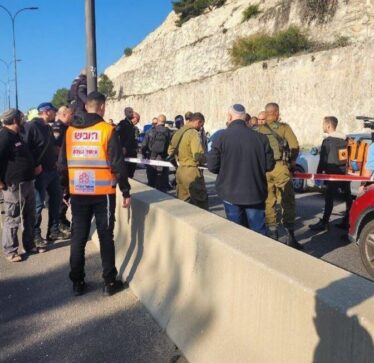 Tre palestinezë të qëlluar në autostradën afër Jerusalemit: Vranë një dhe plagosën tetë izraelitë