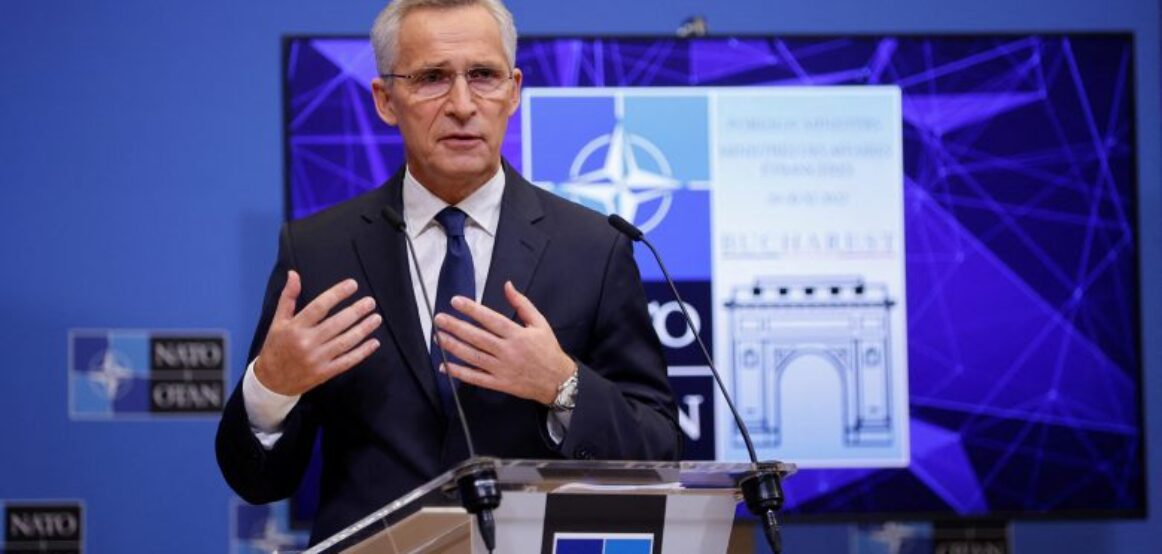 Stoltenberg: Perëndimi duhet të përgatitet për konfrontim dekadash me Rusinë