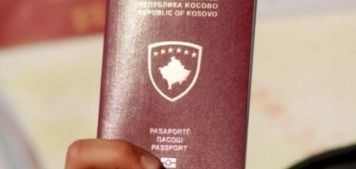Mbi 800 serbë aplikuan gjatë janarit për pasaportë të Kosovës, MPB: Kemi parë rritje të theksuar të aplikimeve