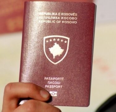 Një muaj pritje për dokumente identifikimi