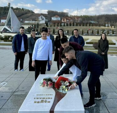 Hamëz Jashari përkujtohet nga djali i tij në përvjetorin e lindjes