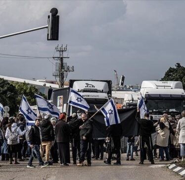 Vazhdojnë përpjekjet e hebrenjve fanatikë për të bllokuar ndihmat e dërguara në Gaza