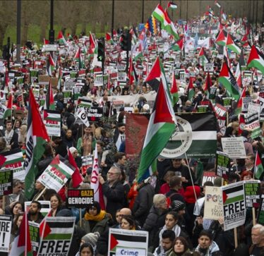 Qindra mijëra njerëz marshojnë nëpër qytete të Evropës, bëjnë thirrje për armëpushim të menjëhershëm në Gaza
