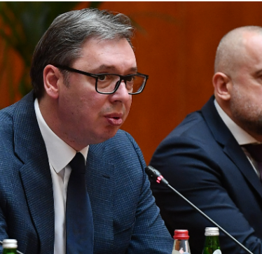 Dansa: Si po ndërhyn Vuçiq në drejtësinë serbe për ta parandaluar arrestimin e Radoiçiqit