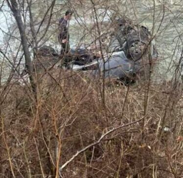 Automjeti del jashtë rrugës bie nga 10 metra lartësi në Prizren, humb jetën burri – gruaja shpëton
