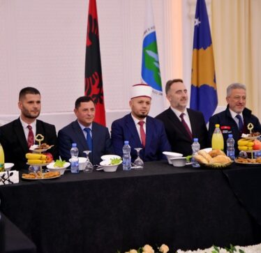 Bashkësia Islame në Malishevë organizon iftarin tradicional