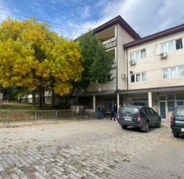 Një muaj paraburgim ndaj të dyshuarit se përfitoi rreth dy milionë euro përmes mashtrimit