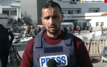 Ushtria izraelite rrahu dhe arrestoi një gazetar të Al Jazeera,…