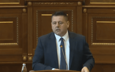 “Siç duket ne nuk jemi të zotët të zgjedhim asnjë…
