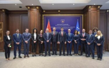 Mbahen konsultimet politike mes Kosovës dhe Malit të Zi