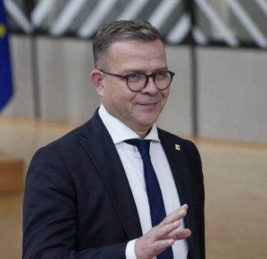 Finlanda: Rusia po përgatitet për një luftë të gjatë me Perëndimin