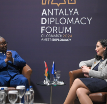 Osmani takohet me presidentin e Guinea Bissau, flasin për thellimin e marrëdhënieve mes dy vendeve