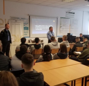 Policia mban ligjërata në shkollat fillore të komunës se Prizrenit