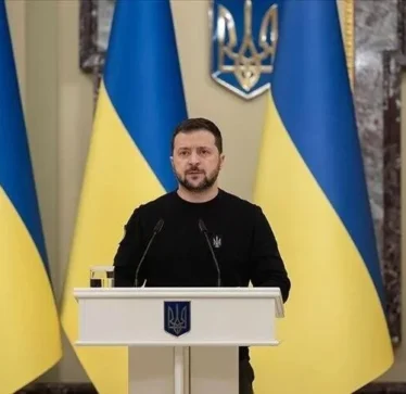Zelenskyy shkarkon kreun e Këshillit të Sigurisë Kombëtare dhe Mbrojtjes të Ukrainës