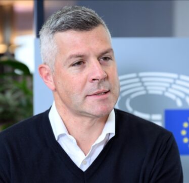 Eurodeputeti Nemec: Ajo që ndodh në Gaza është një test nëse ne mund të mbetemi njerëz apo jo