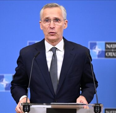Stoltenberg: Aleatët e NATO-s të sigurojnë më shumë municione për Ukrainën