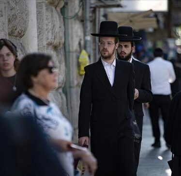 Sionistët fetarë në ushtri dhe qeveri e shohin masakrën në Gaza si “luftë të shenjtë”