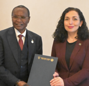 Osmani takohet me kryediplomatin sudanez: Kosova e përkushtuar të ndërtojë partneritete të reja
