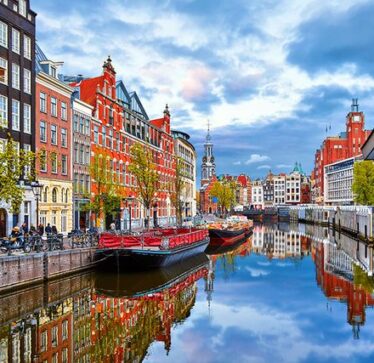 Jo hotele të reja në Amsterdam! Vendimi ekstrem si masë e qytetit kundër turizmit masiv