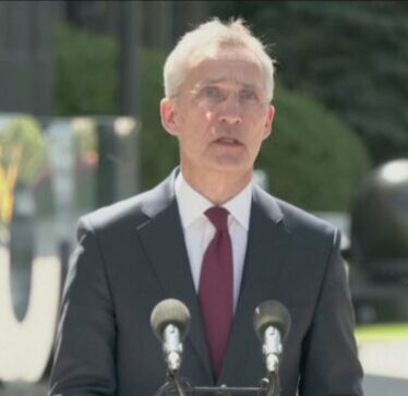 “Rusia ka avancuar në Lindje”, Stoltenberg kritikon vendet e NATO-s: Nuk po bëni sa duhet
