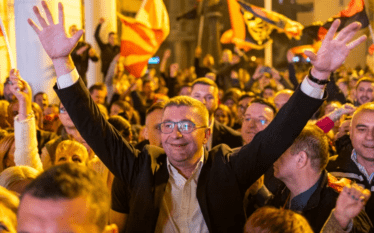VMRO-ja paralajmëron Qeveri të re me opozitën shqiptare