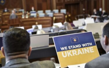 Gazeta ukrainase: Më e udhës Kyivi ta zgjedh partnere Kosovën…