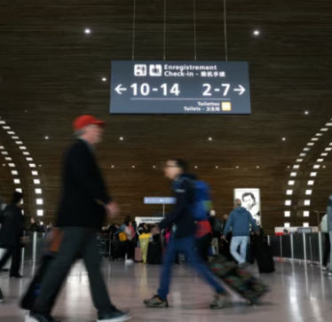 Anulohen mijëra fluturime për shkak të grevës të kontrollorëve ajrorë në Francë