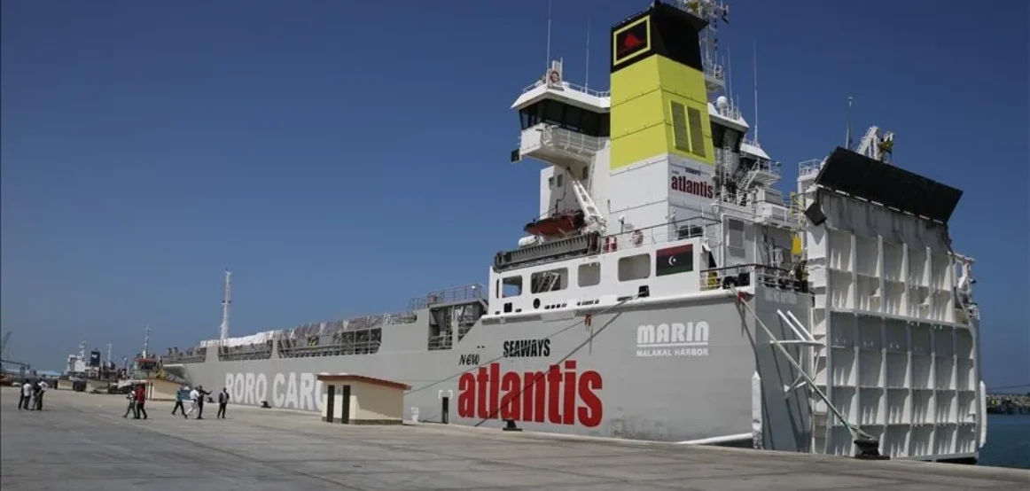 Anija e 9-të me ndihma nga Turqia për Gazën ankorohet në portin egjiptian