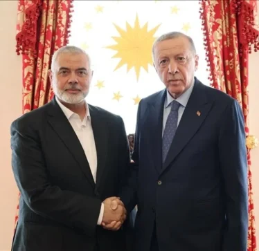 Presidenti turk pret në takim në Istanbul shefin e Hamasin