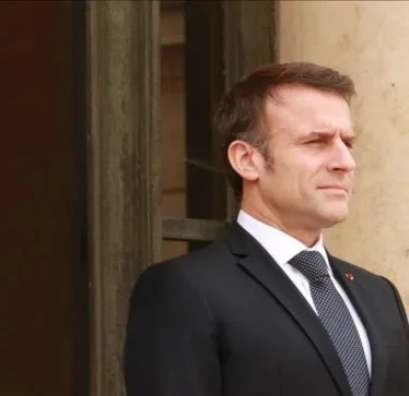 Francë, 115 deputetë i kërkojnë presidentit Macron të ndalojë shitjen e armëve për Izraelin