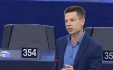 Deputeti ukrainas fol shqip në Asamblenë Parlamentare në KE: Kosova…