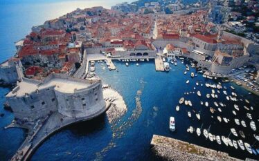 Çmimet astronomike të parkimit në Dubrovnik: Një orë kushton 10…