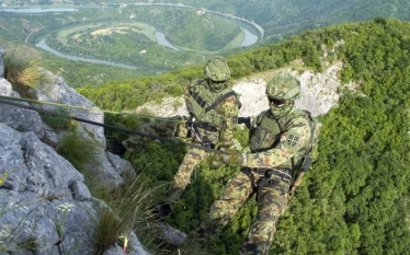 Qytetarët e Serbisë thirren masivisht në ushtri: Nëse nuk përgjigjen,…
